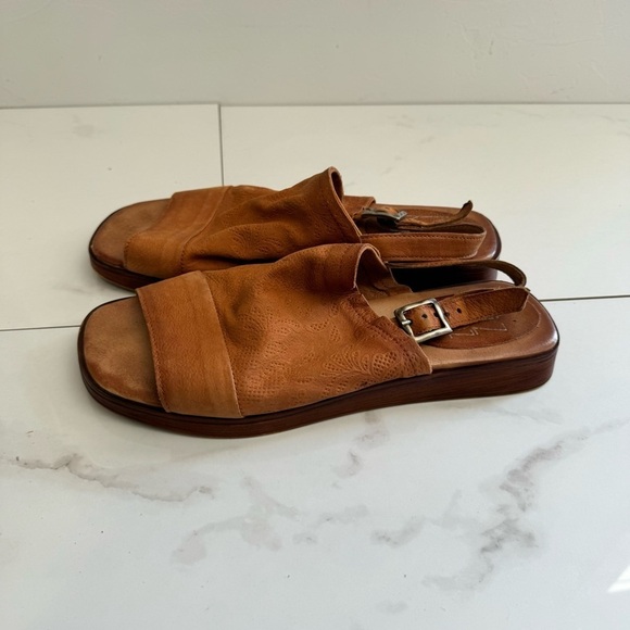 Miz Mooz Guava Brown Leather Sandals Size 41 / US - Picture 4 of 6